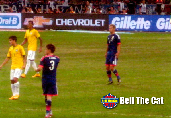 ���{��\�V���K�|�[���ł̃u���W����